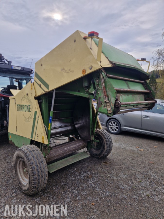 Krone KR 125 rundballepresse til traktor 