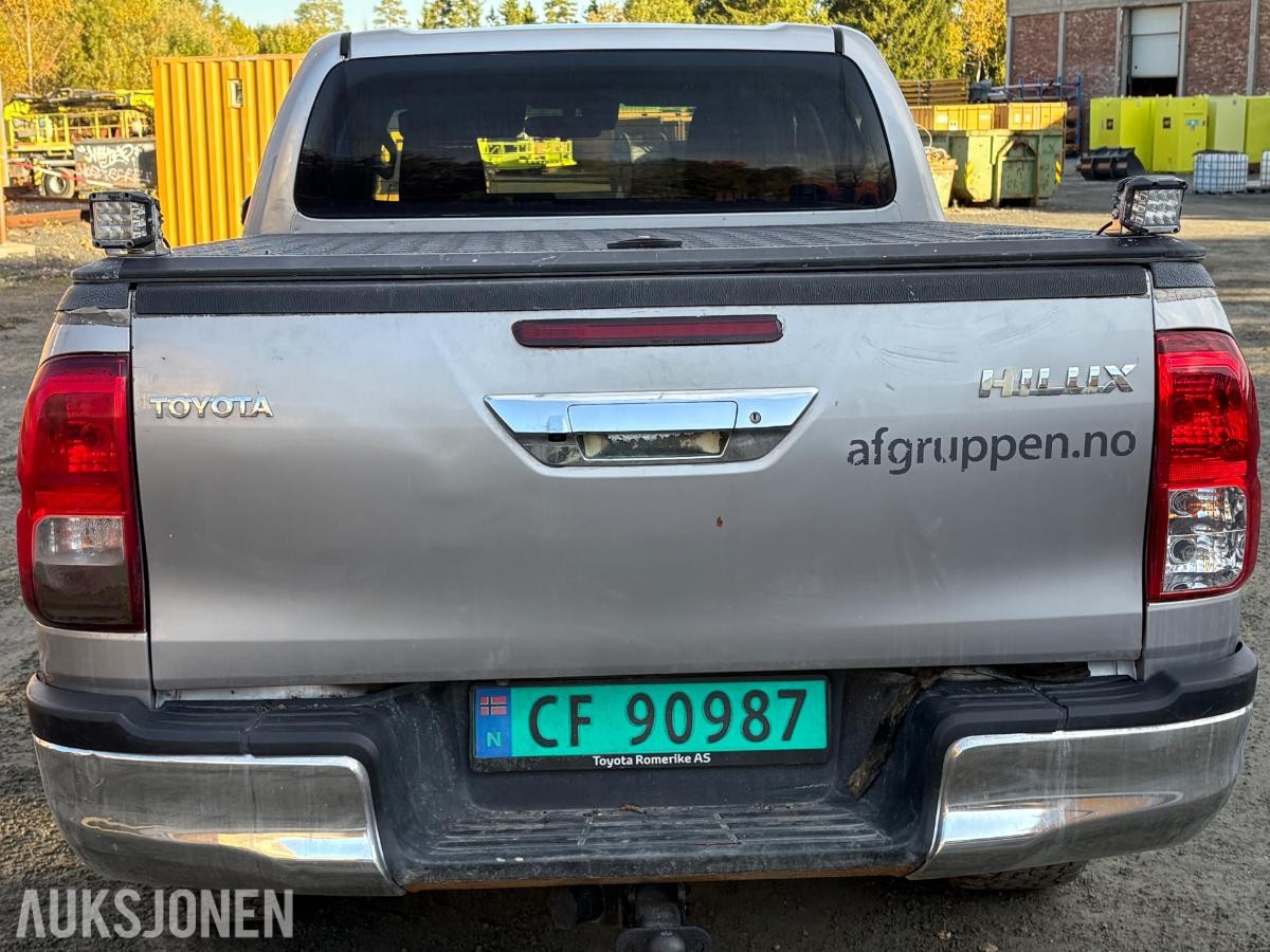 2017 Toyota HiLux 2,4 150HK 4WD AUT DC HENGERFESTE KAMERA CRUISE