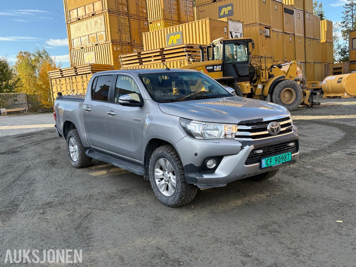 2017 Toyota HiLux 2,4 150HK 4WD AUT DC HENGERFESTE KAMERA CRUISE