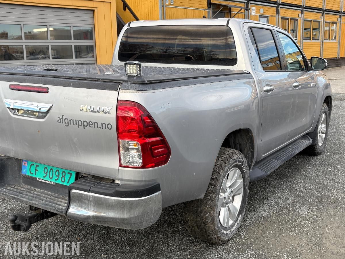 2017 Toyota HiLux 2,4 150HK 4WD AUT DC HENGERFESTE KAMERA CRUISE