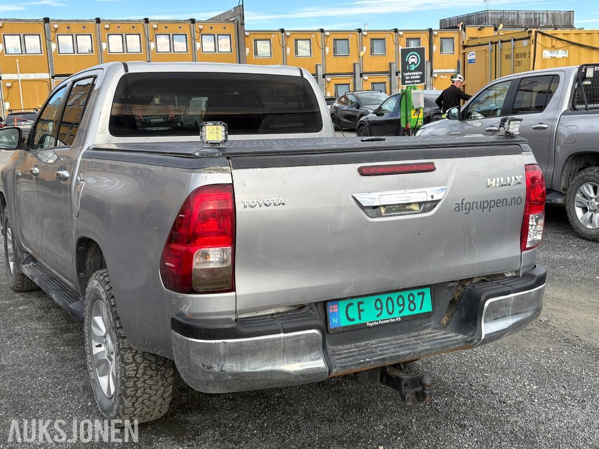 2017 Toyota HiLux 2,4 150HK 4WD AUT DC HENGERFESTE KAMERA CRUISE