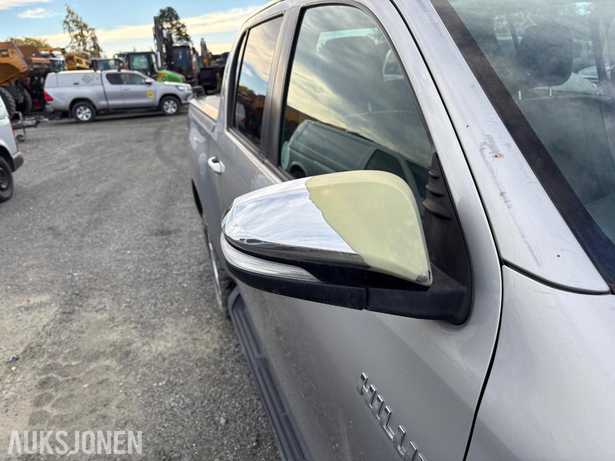 2017 Toyota HiLux 2,4 150HK 4WD AUT DC HENGERFESTE KAMERA CRUISE