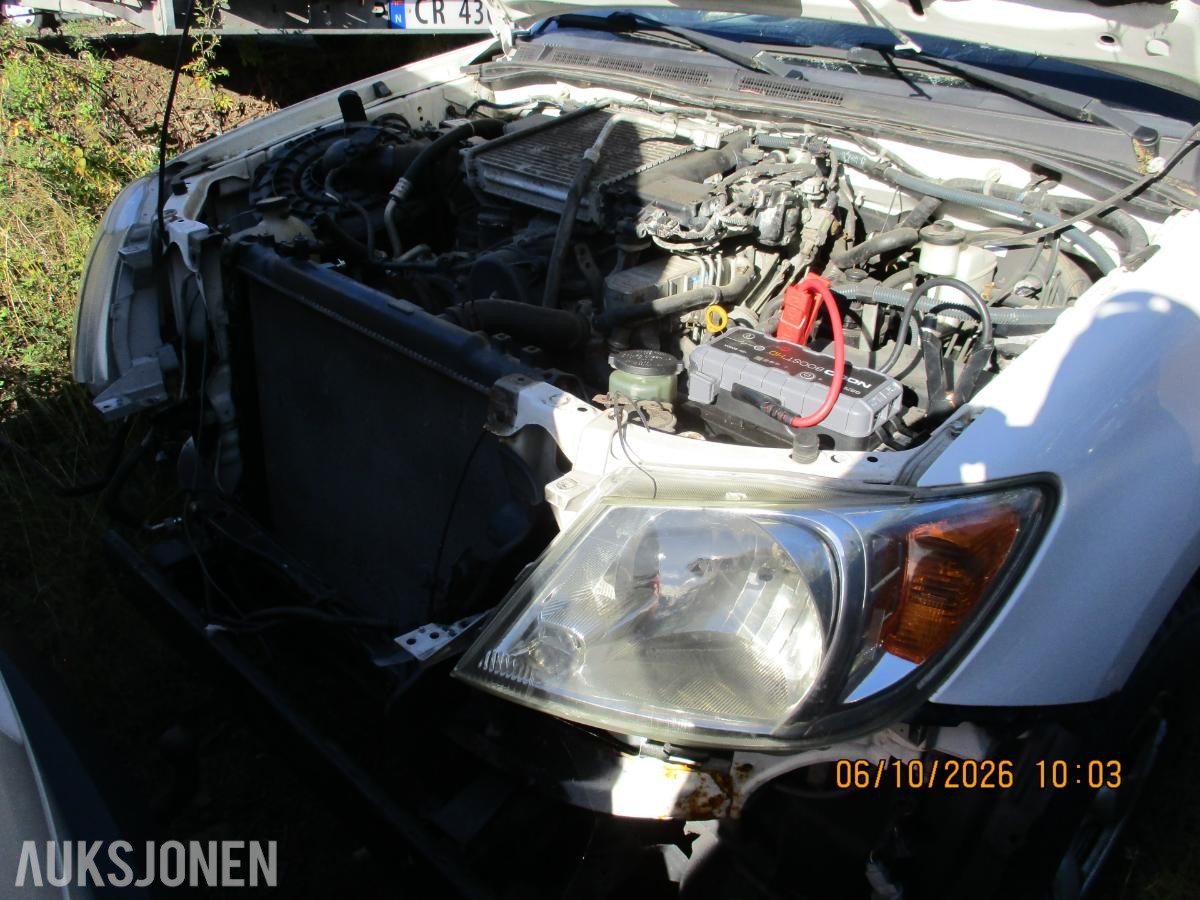 2006 TOYOTA HILUX 2.5 DIESEL 120HK 4WD REP.OBJEKT/ DELEBIL *INGEN MINSTEPRIS*
