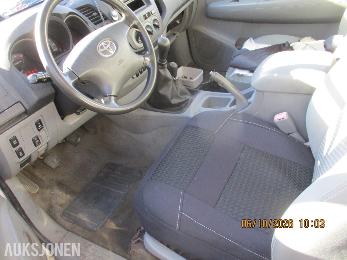 2006 TOYOTA HILUX 2.5 DIESEL 120HK 4WD REP.OBJEKT/ DELEBIL *INGEN MINSTEPRIS*
