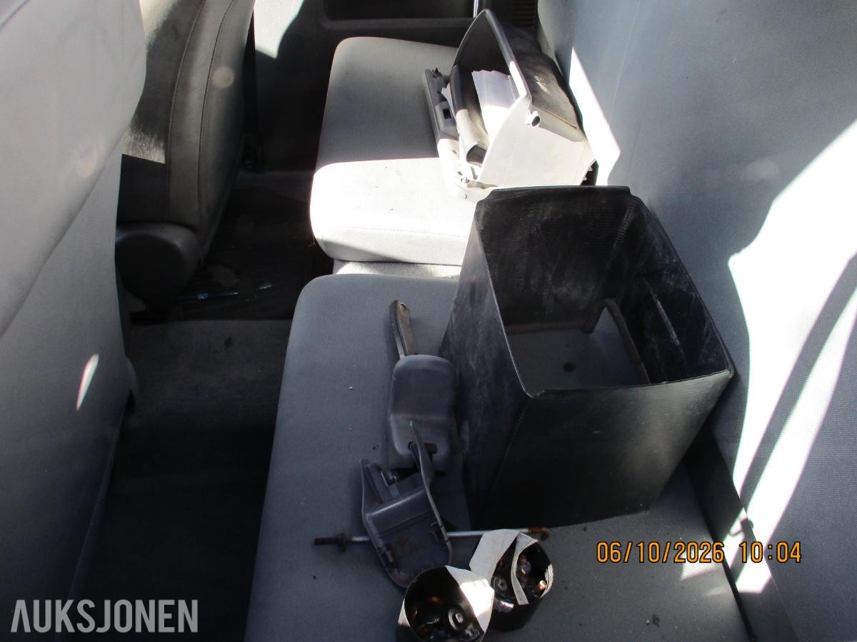 2006 TOYOTA HILUX 2.5 DIESEL 120HK 4WD REP.OBJEKT/ DELEBIL *INGEN MINSTEPRIS*