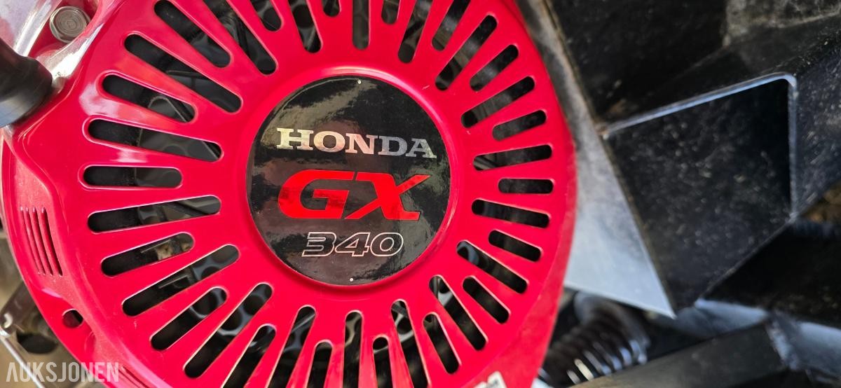 2024 Berco/Mac feiemaskin med Honda GX340 Feiekost Atv