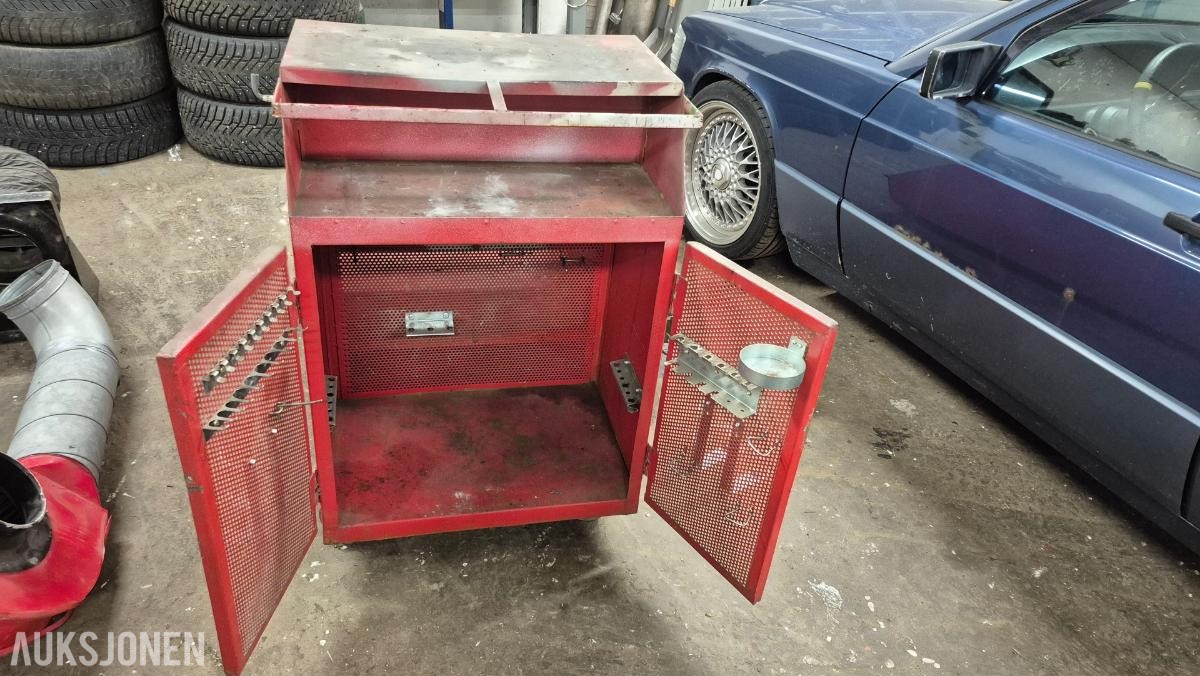 2000 Sveisevogn/ verksted tralle  Med sveise apparat *INGEN MINSTEPRIS*