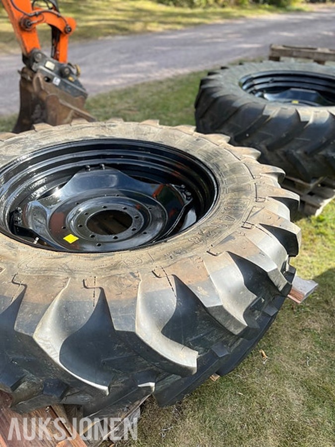 Michelin Sett (4stk) traktorhjul - Agribib - Nylakkert felger