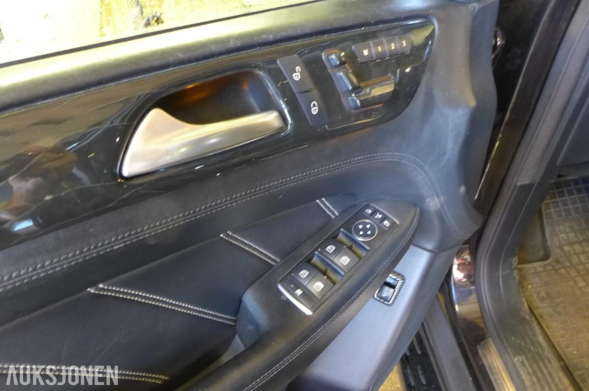 2013 Mercedes-Benz M-Klasse 63 AMG  525hk hengerfeste soltak   165000km