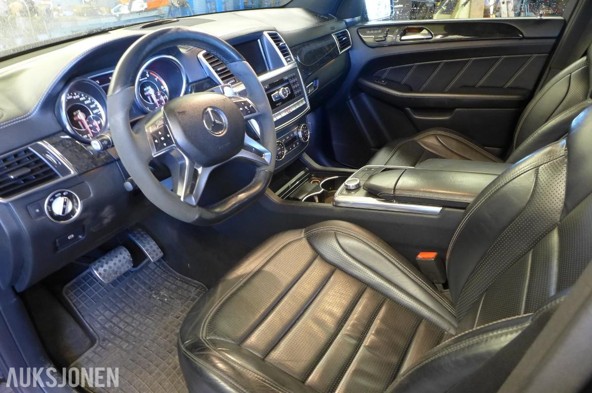 2013 Mercedes-Benz M-Klasse 63 AMG  525hk hengerfeste soltak   165000km