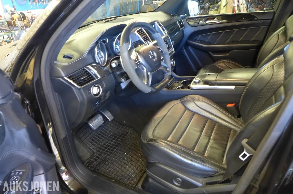 2013 Mercedes-Benz M-Klasse 63 AMG  525hk hengerfeste soltak   165000km