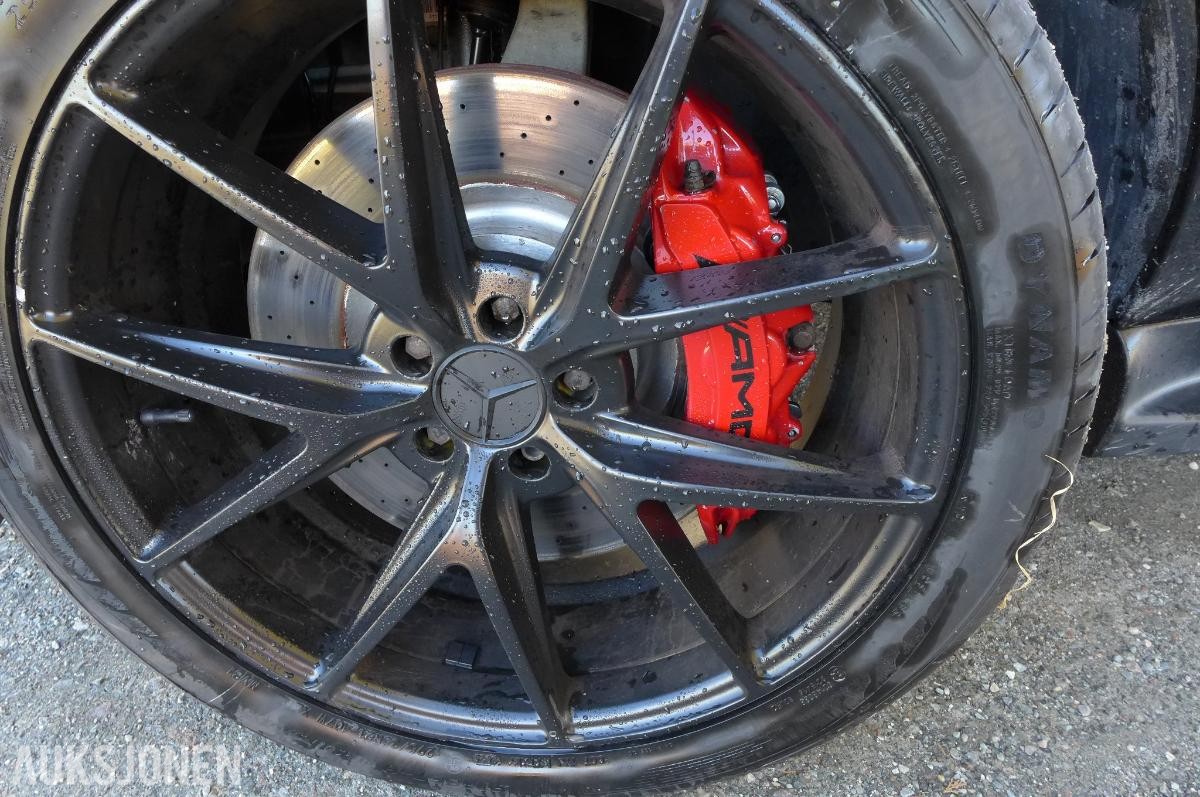2013 Mercedes-Benz M-Klasse 63 AMG  525hk hengerfeste soltak   165000km
