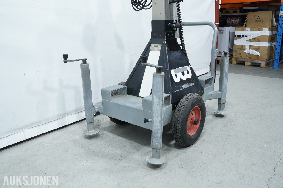 2016 Sky 7m lysmast med 4 Tec-Mar lyskastere med vinsj