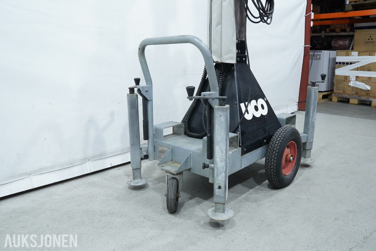 2016 Sky 7m lysmast med 4 Tec-Mar lyskastere med vinsj