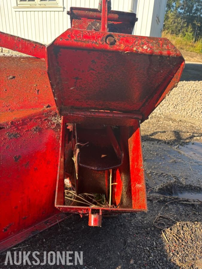Kontu LL200 snøfreser til traktor med kraftoverføringsaksel