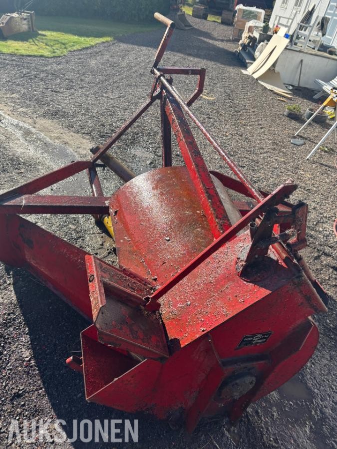 Kontu LL200 snøfreser til traktor med kraftoverføringsaksel
