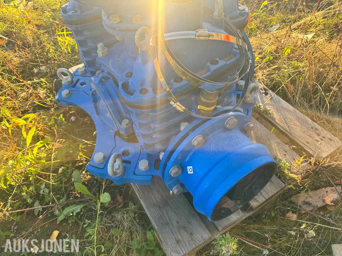 Ventilkryss Ulefos med DN200 Sluser og brannkobling DN150 - PN10