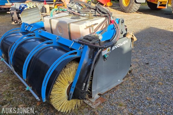 2020 Snowek H150 feiekost, vanntank, sidekost