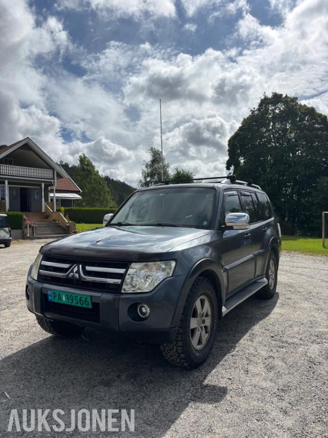 2007 Mitsubishi PAJERO 3.2-170 D 4WD, 281150km