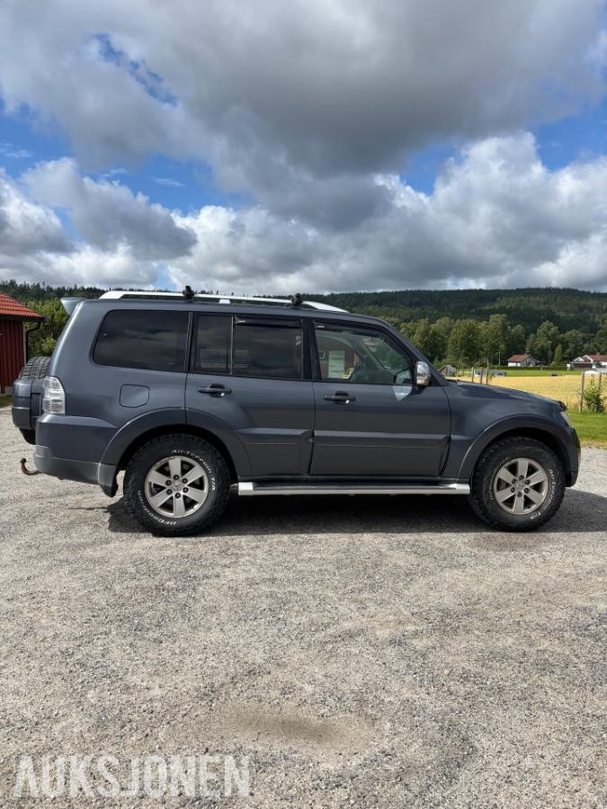 2007 Mitsubishi PAJERO 3.2-170 D 4WD, 281150km