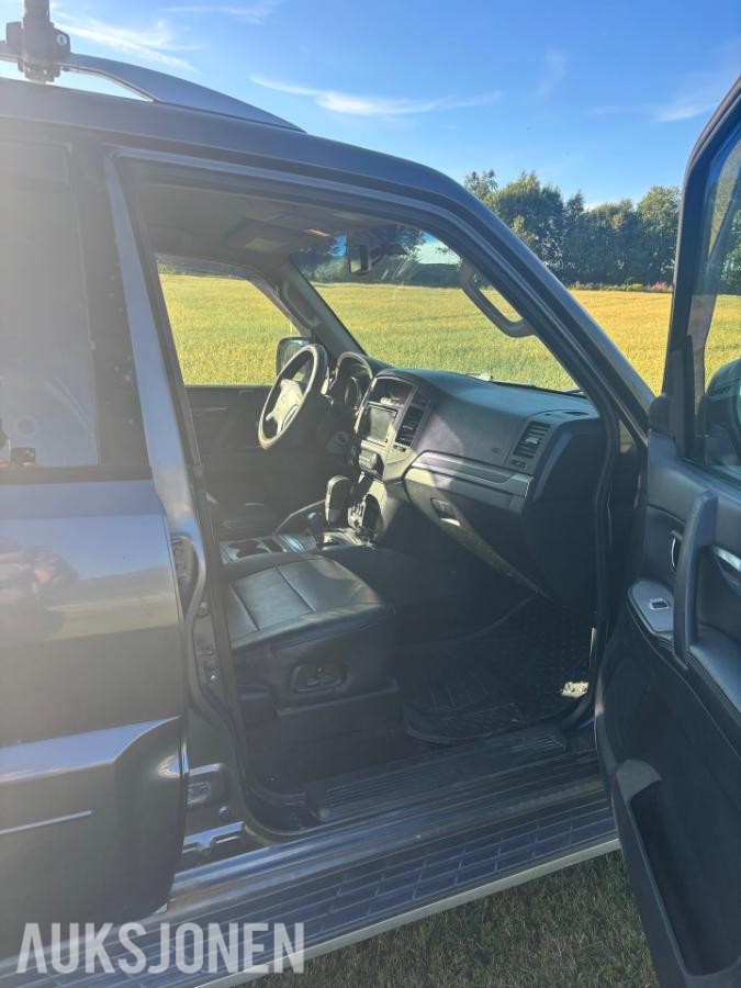 2007 Mitsubishi PAJERO 3.2-170 D 4WD, 281150km