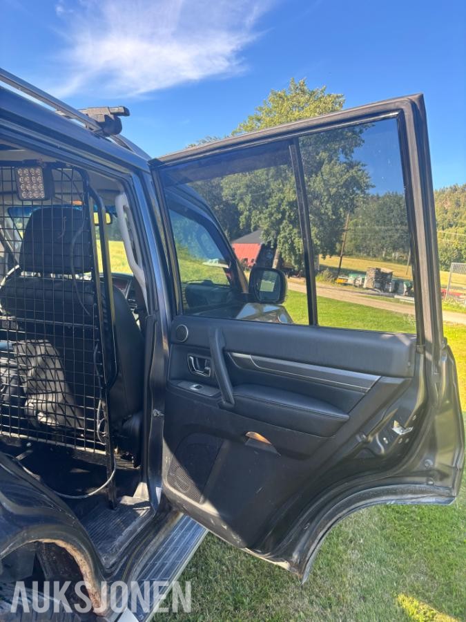 2007 Mitsubishi PAJERO 3.2-170 D 4WD, 281150km