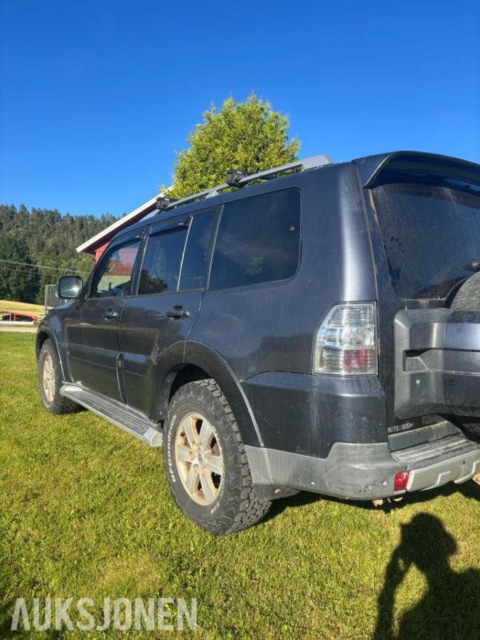 2007 Mitsubishi PAJERO 3.2-170 D 4WD, 281150km