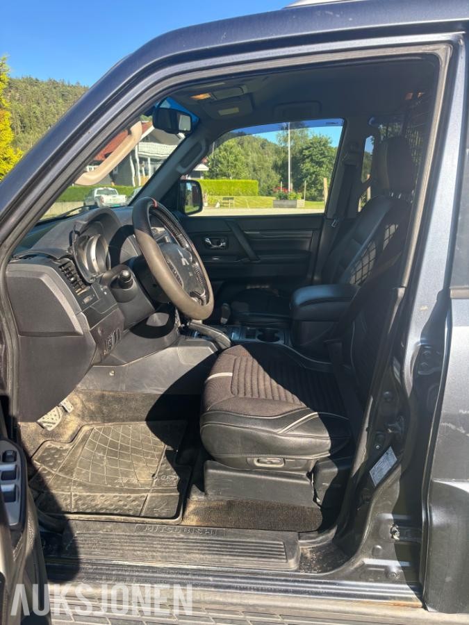 2007 Mitsubishi PAJERO 3.2-170 D 4WD, 281150km