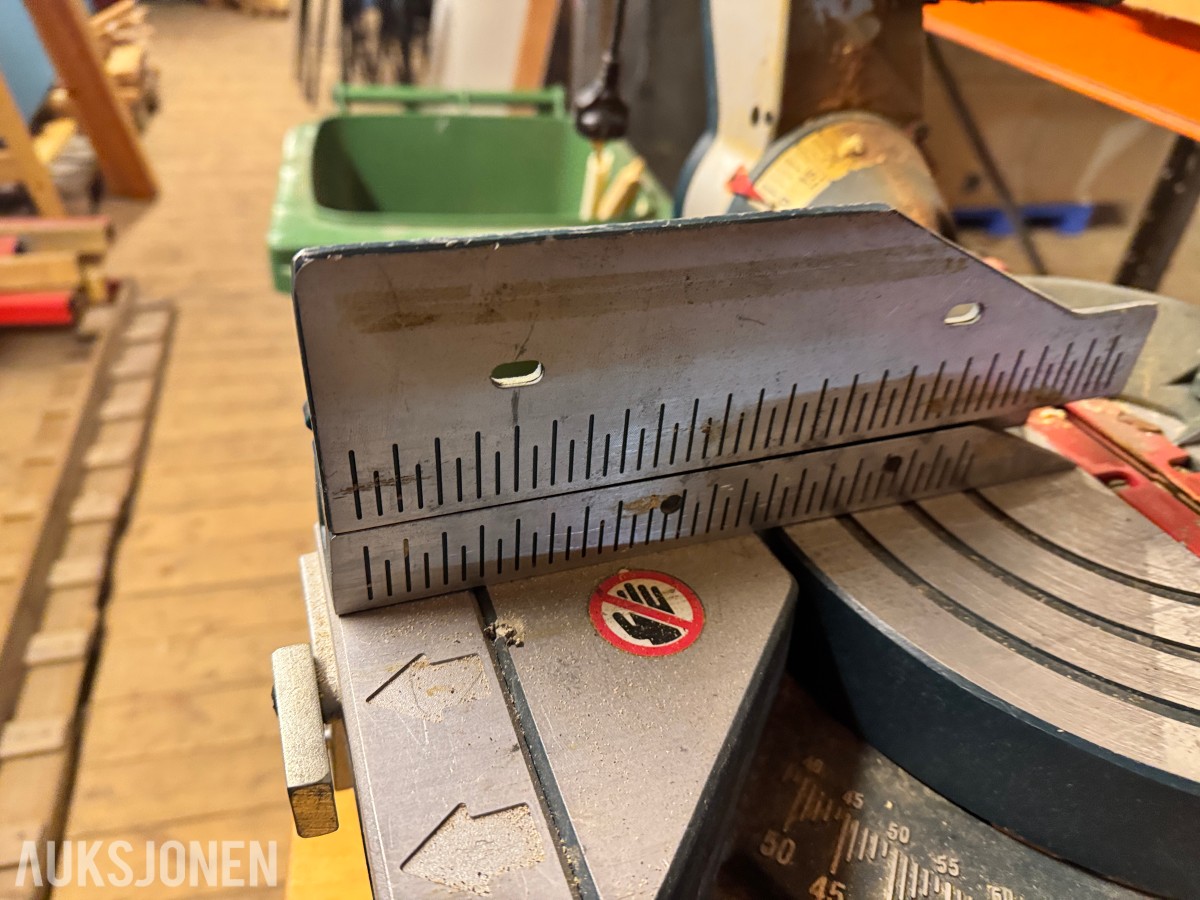 Bosch GCM kapp- og gjæringssag