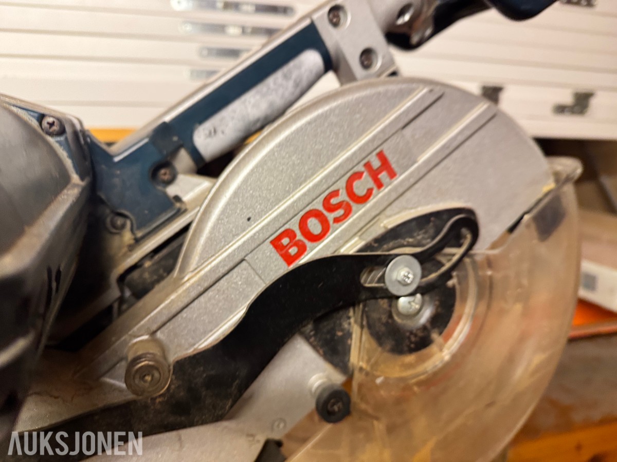 Bosch GCM kapp- og gjæringssag