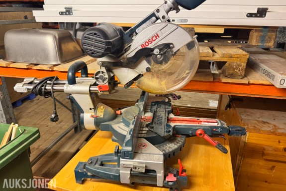 Bosch GCM kapp- og gjæringssag