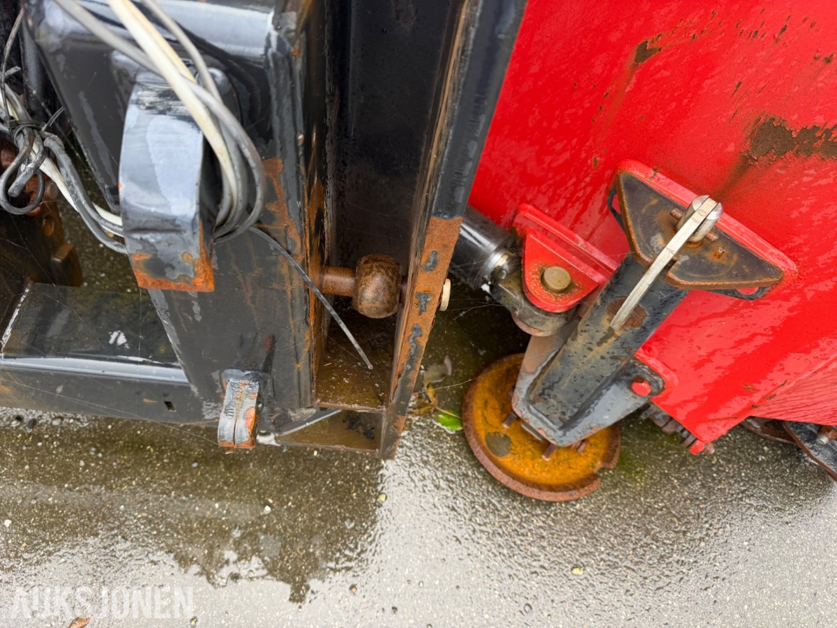 Tokvam VT320 V-plog / brøyteskjær