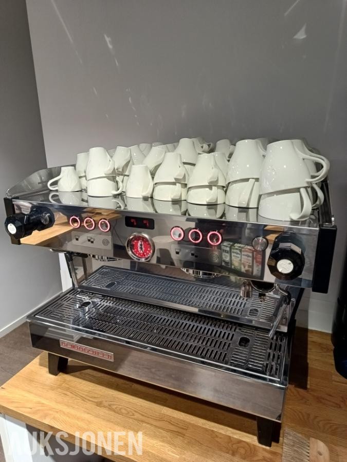 La Marzocco Linea PB AV 2 – komplett profesjonell espressomaskin