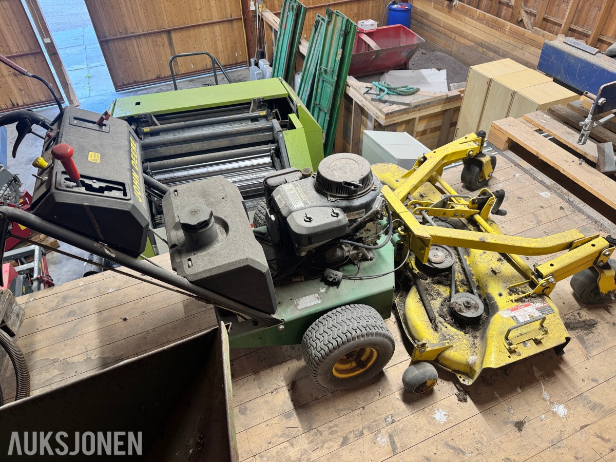 John Deere 48 Comm W-B Gressklipper