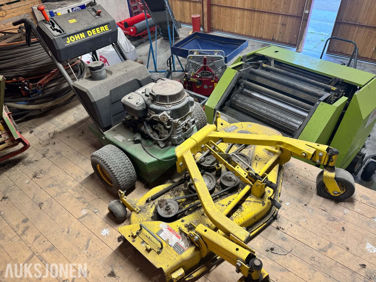 John Deere 48 Comm W-B Gressklipper
