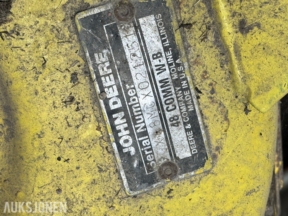 John Deere 48 Comm W-B Gressklipper