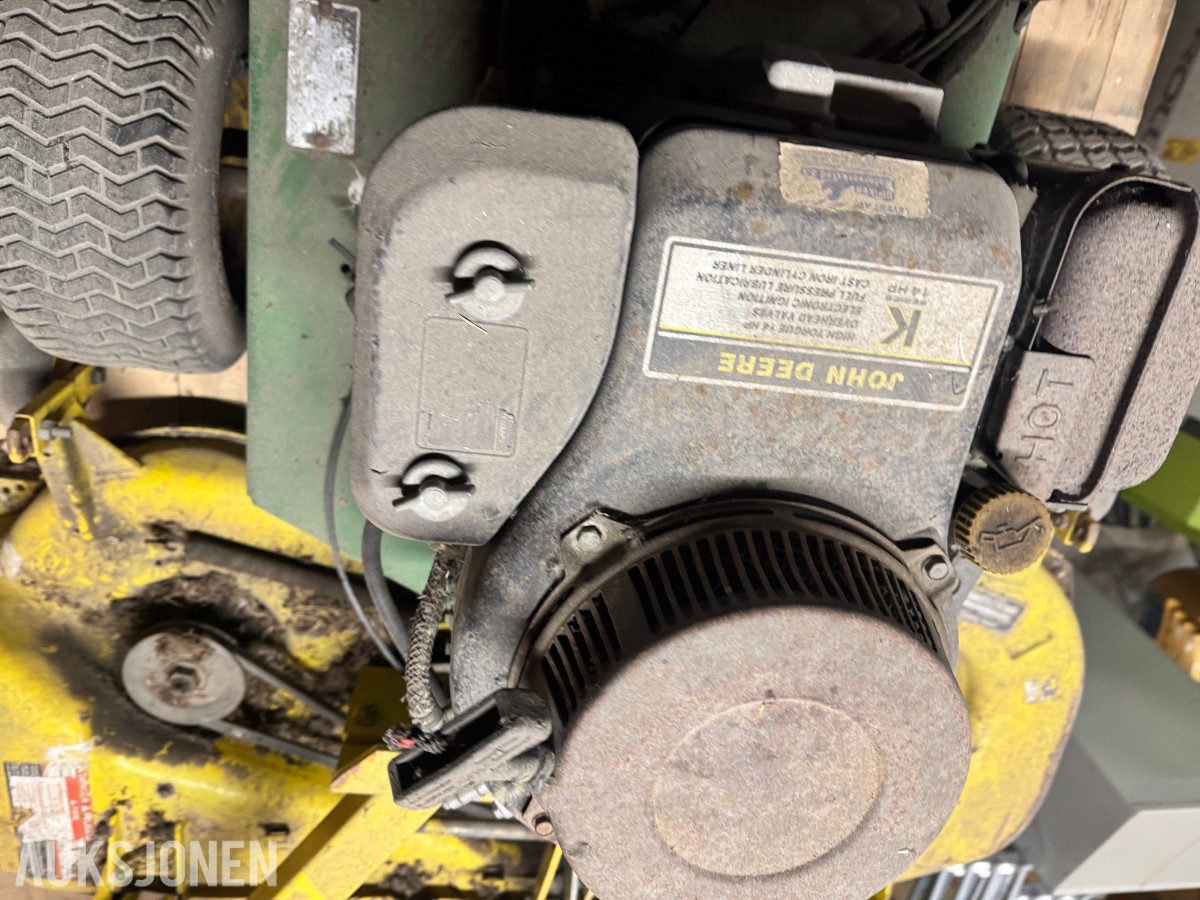 John Deere 48 Comm W-B Gressklipper