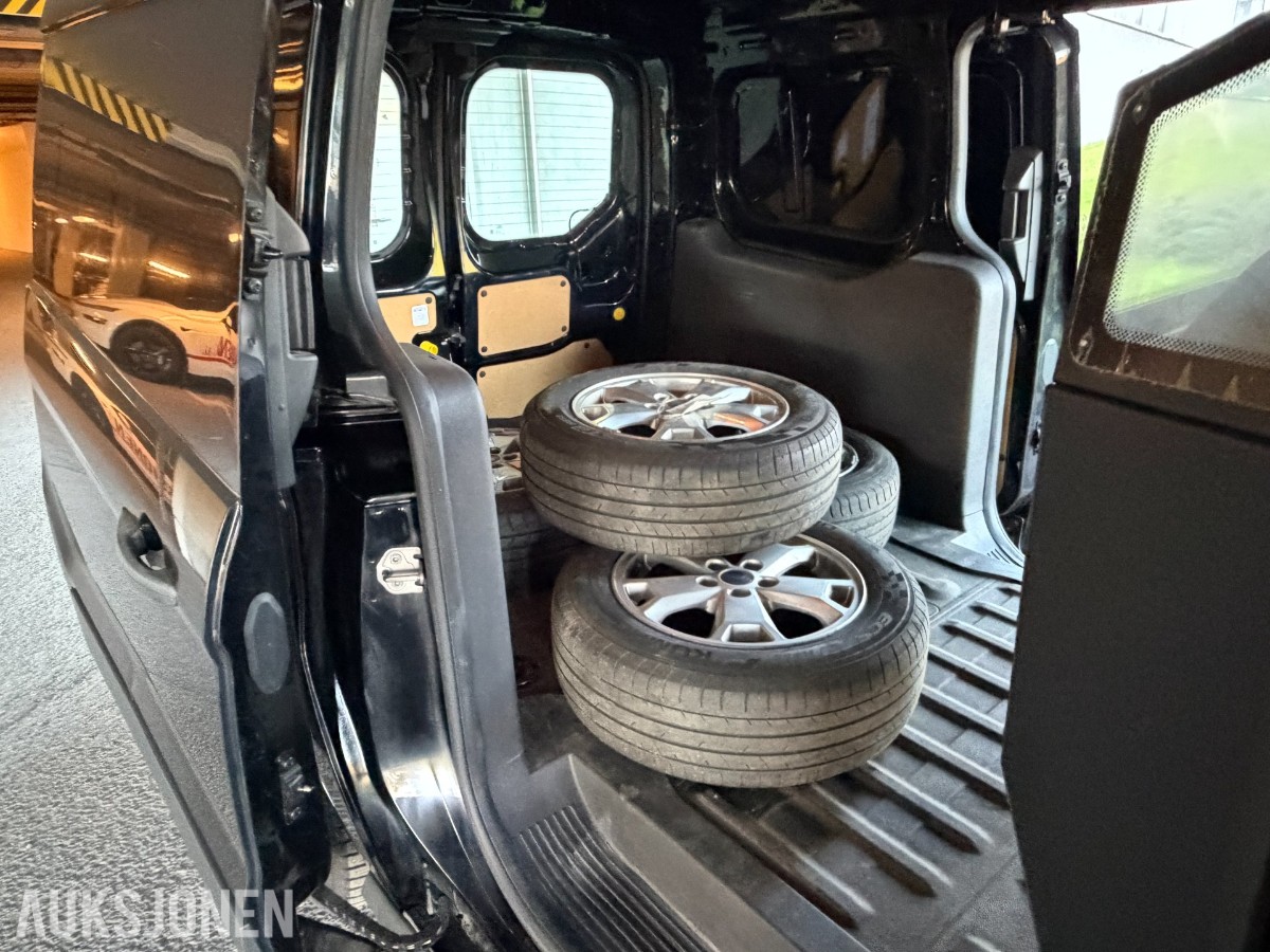 Ford Transit Connect 1.5 diesel automat – 3-seter – 2018 – reparasjonsobjekt