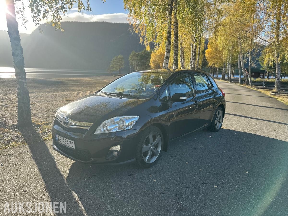 2012 Toyota Auris 1.8 Hybrid 136hk Ryggekamera, S+V dekk Reparasjonsobjekt