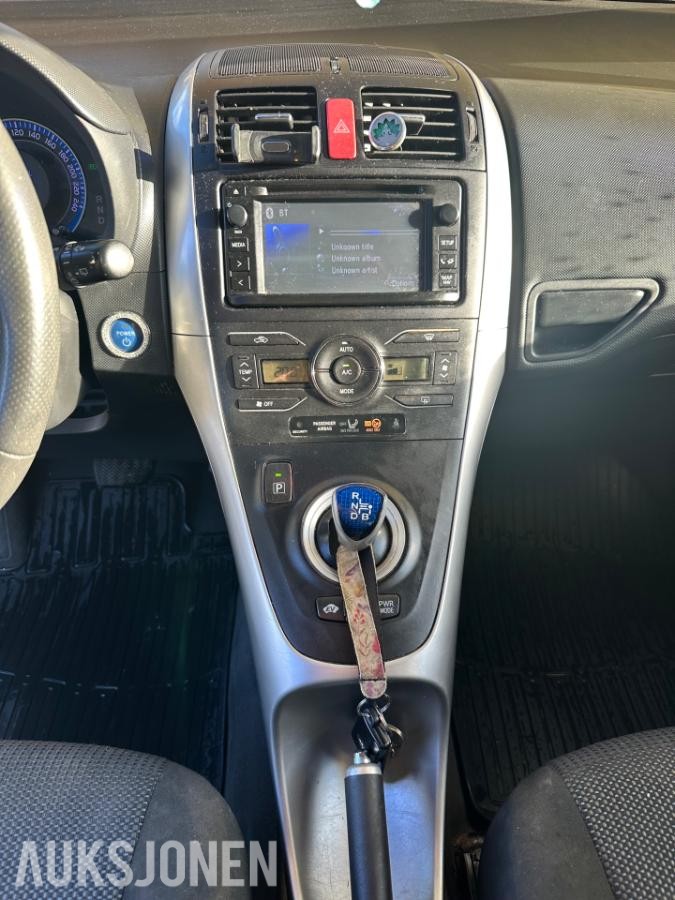 2012 Toyota Auris 1.8 Hybrid 136hk Ryggekamera, S+V dekk Reparasjonsobjekt