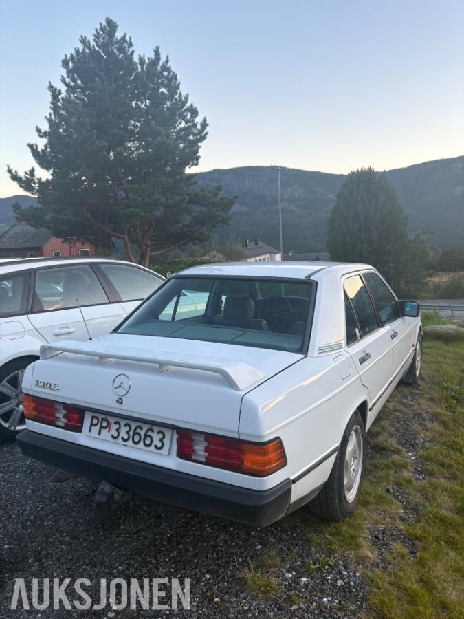 1986 Mercedes-Benz 190E 2.0 122hk automat eu ok 08.2028
