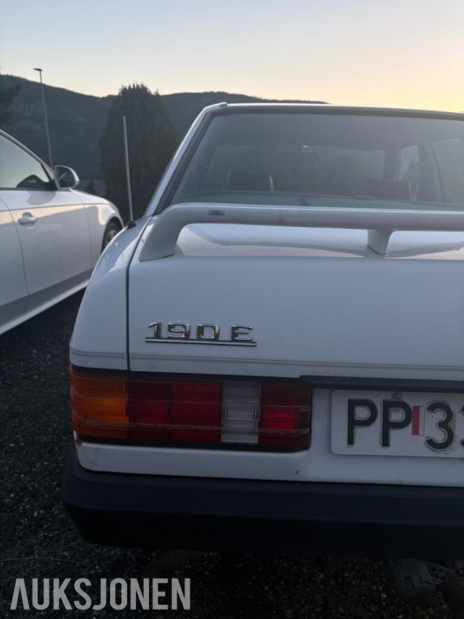 1986 Mercedes-Benz 190E 2.0 122hk automat eu ok 08.2028