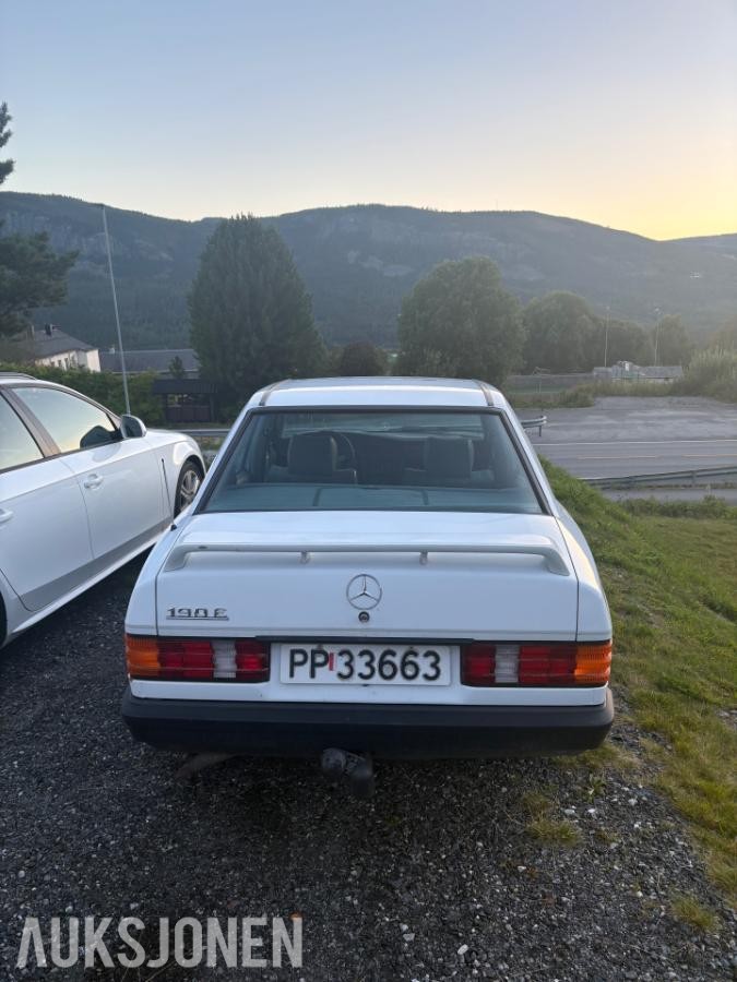 1986 Mercedes-Benz 190E 2.0 122hk automat eu ok 08.2028