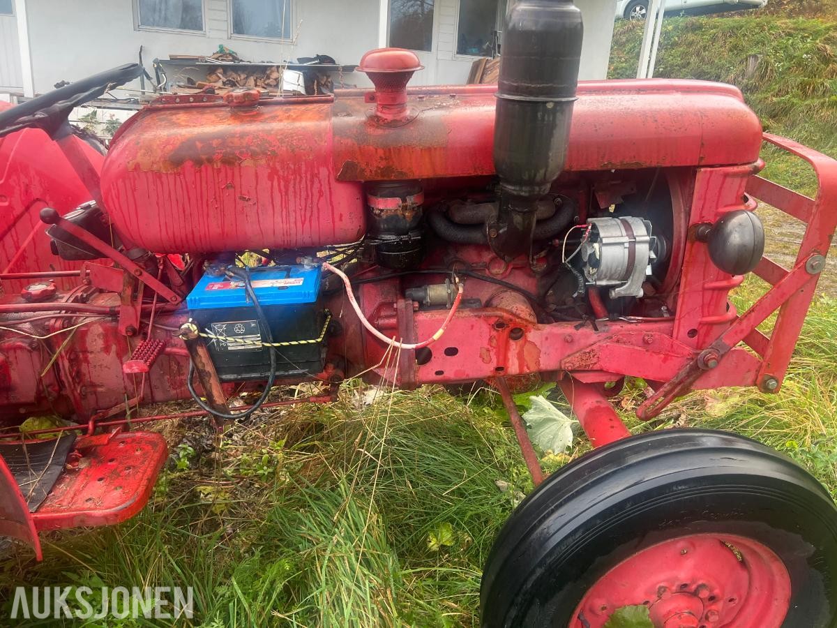Traktor - Volvo Krabat