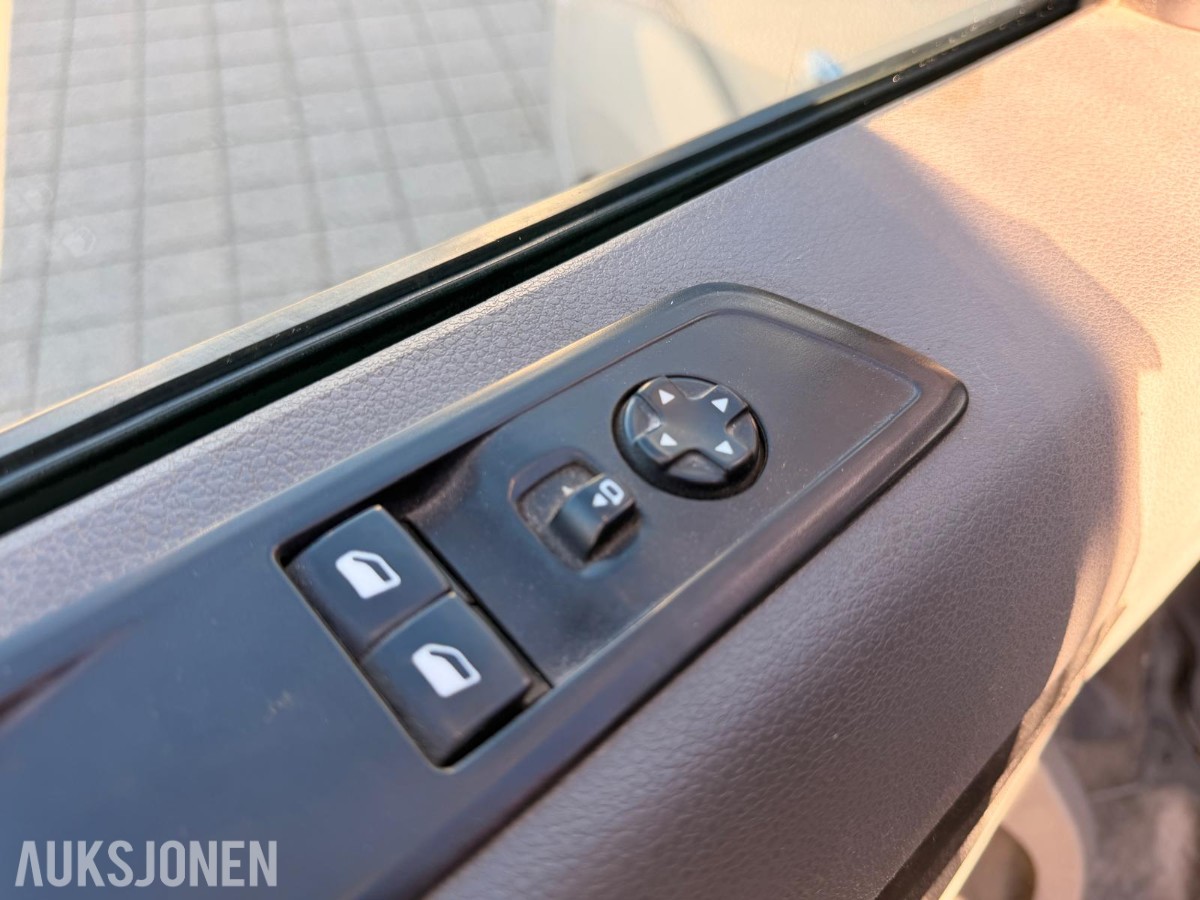 2018 PEUGEOT EXPERT 2.0 BLUEHDI 120 L2 HENGERFESTE KAMERA