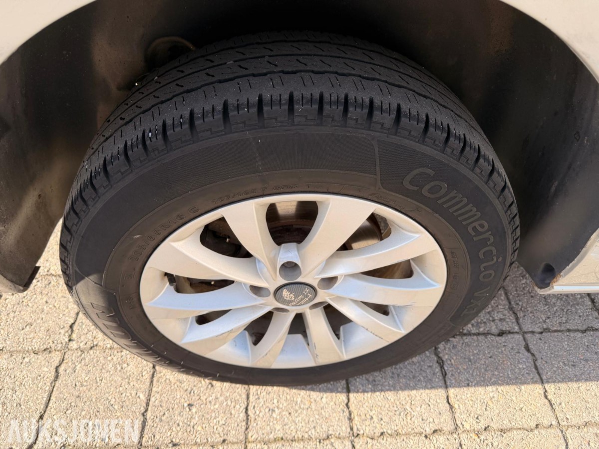 2018 PEUGEOT EXPERT 2.0 BLUEHDI 120 L2 HENGERFESTE KAMERA