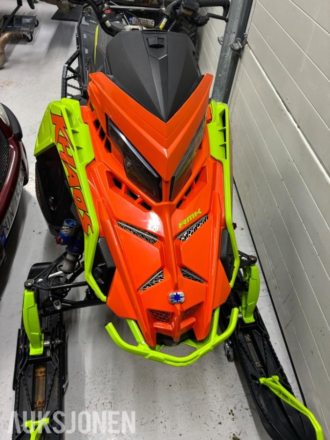 2024 Polaris 9R RMK Khaos Slash snøscooter