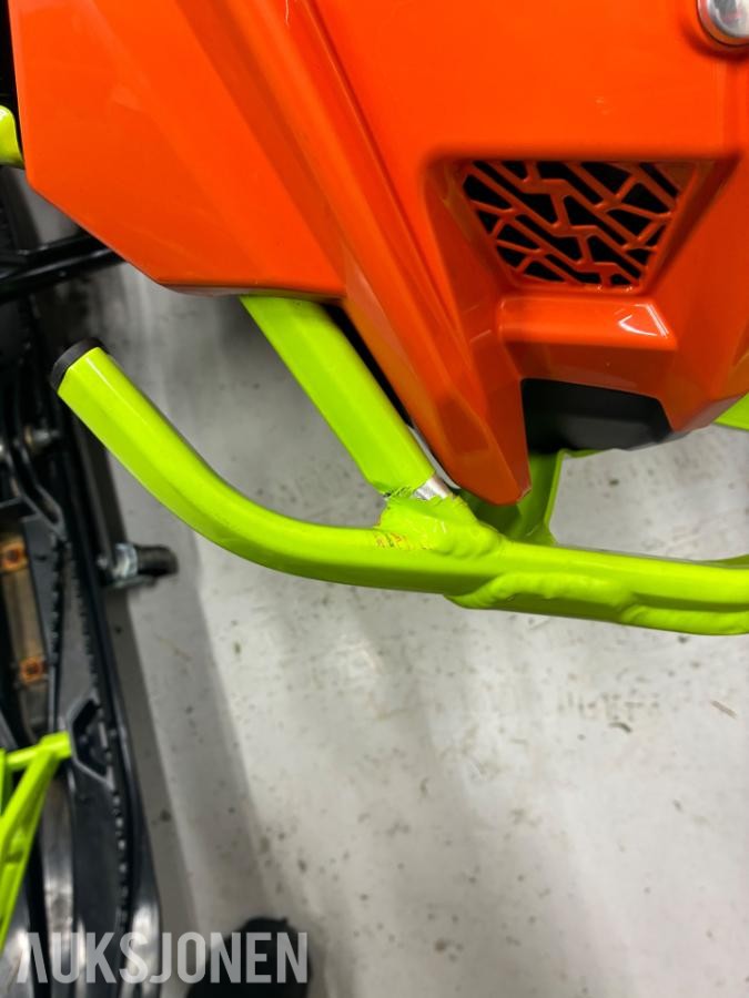 2024 Polaris 9R RMK Khaos Slash snøscooter
