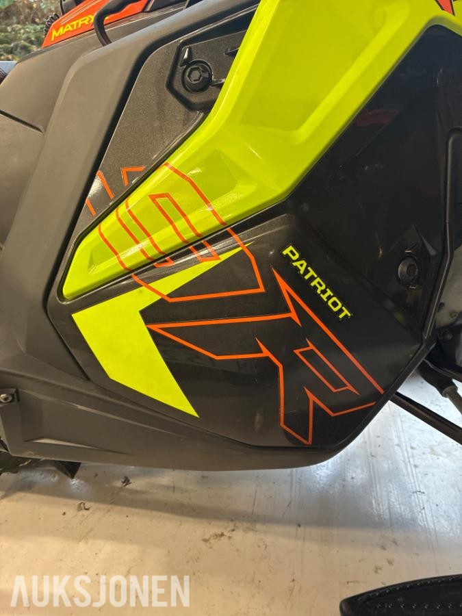 2024 Polaris 9R RMK Khaos Slash snøscooter