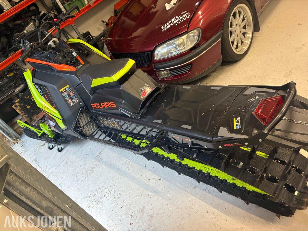2024 Polaris 9R RMK Khaos Slash snøscooter